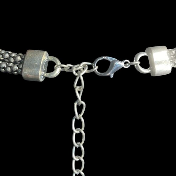 Silver Tone Turquoise Elephant Pendant Necklace Boho Chic Artisanal Spiritual - Picture 9 of 9